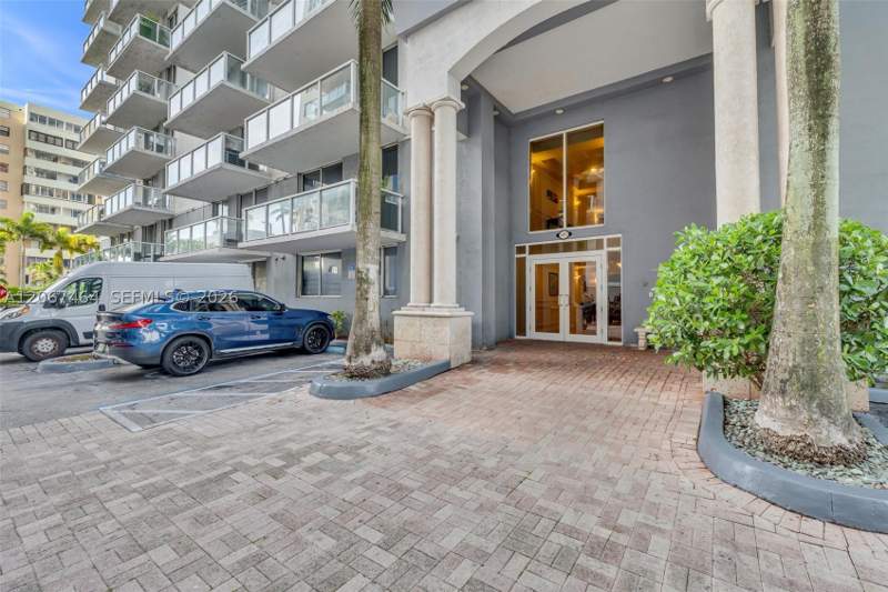2 bedroom Condominium at 5091 NW 7th St Ph-02, Blue Lagoon Condo, Miami — photo 5