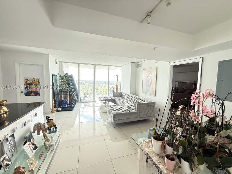 2 bedroom Condominium at 1861 NW S River Dr 1404, Terrazas Riverpark Village, Miami — photo 2