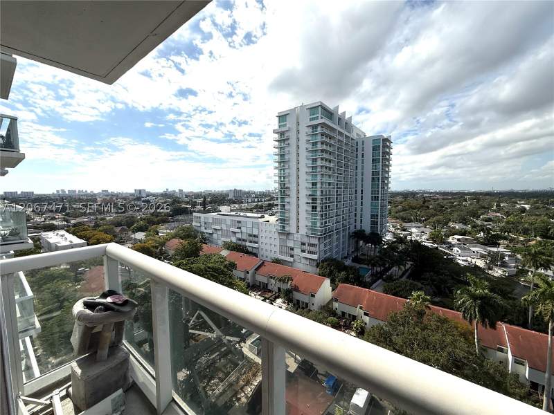 2 bedroom Condominium at 1861 NW S River Dr 1404, Terrazas Riverpark Village, Miami — photo 4