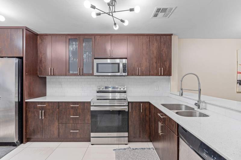 2 bedroom Townhouse at 3728 Estepona Avenue 15-D-2, Costa Del Sol Condo No 3, Doral — photo 4