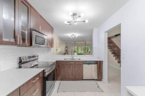 3728 Estepona Avenue 15-D-2, Doral FL - photo 8 of 48