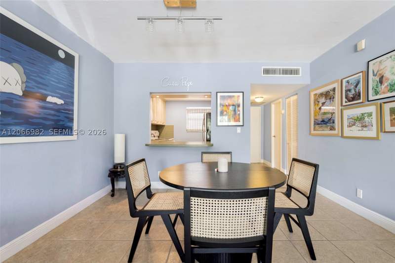 1 bedroom Condominium at 100 Edgewater Dr 309, Waters Edge Of Coral Gabl, Coral Gables — photo 4