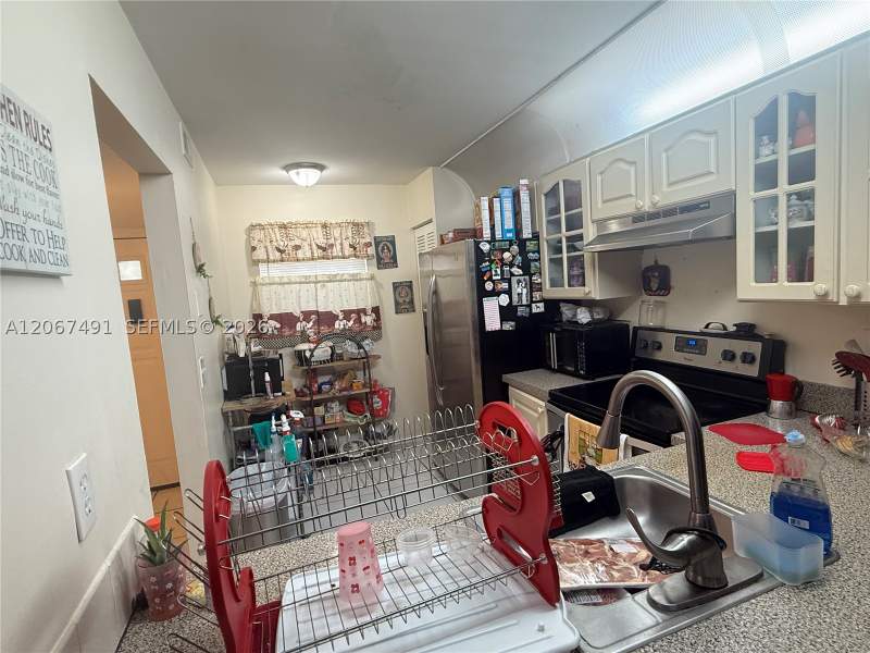 2 bedroom Condominium at 422 NE 210th Cir Ter 105-1, Monterey Village-Two Cond, Miami — photo 4