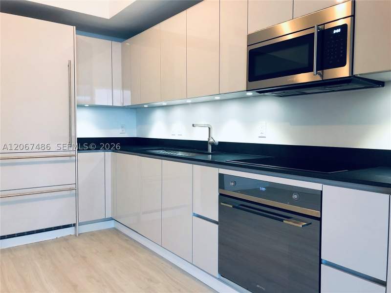 1 bedroom Condominium at 1010 Brickell Ave 3608, 1010 Brickell Condo, Miami — photo 3