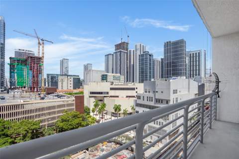 234 NE 3rd St 1007, Miami FL - photo 15 of 33