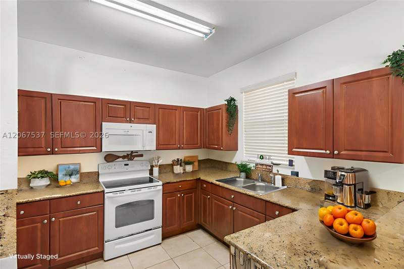 4 bedroom Townhouse at 12958 SW 135th St, Courts At Tuscany West, Miami — photo 3
