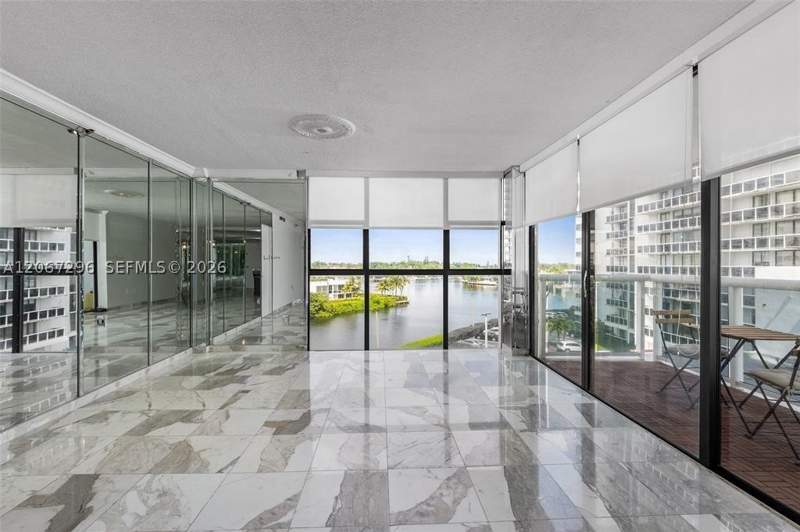 2 bedroom Condominium at 20505 E Country Club Dr 533, Waterview Condo, Aventura — photo 2