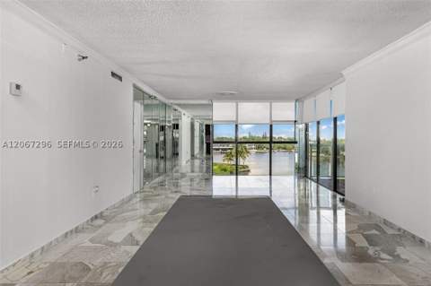 20505 E Country Club Dr 533, Aventura FL - photo 7 of 24