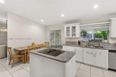 9840 NW 28th Ter, Doral FL - photo 14 of 39