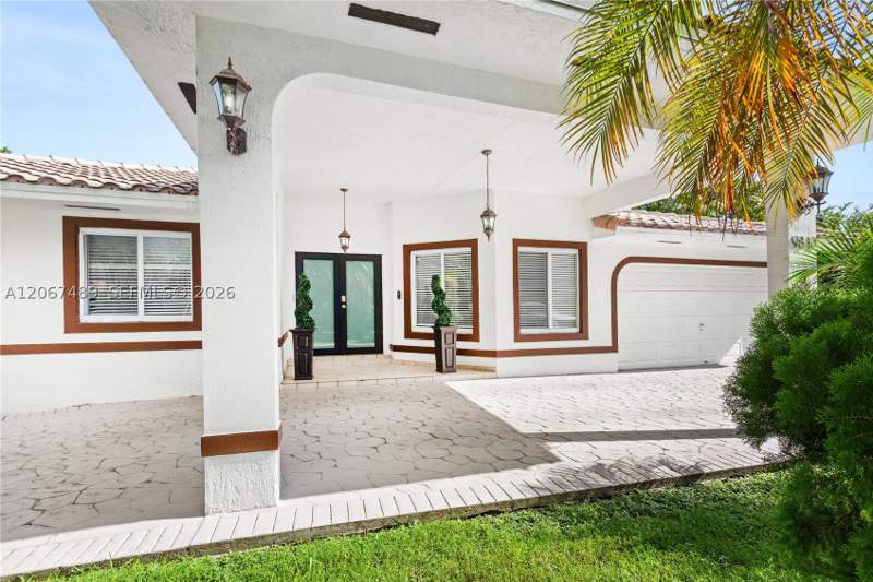 4 bedroom SingleFamilyResidence at 9840 NW 28th Ter, Vanderbilt Park Amd Pl, Doral — photo 5