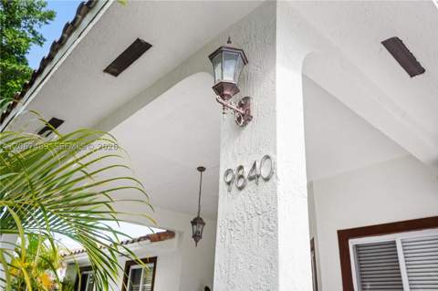 9840 NW 28th Ter, Doral FL - photo 6 of 39