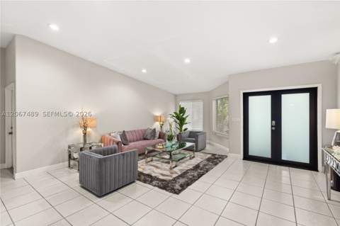 9840 NW 28th Ter, Doral FL - photo 8 of 39