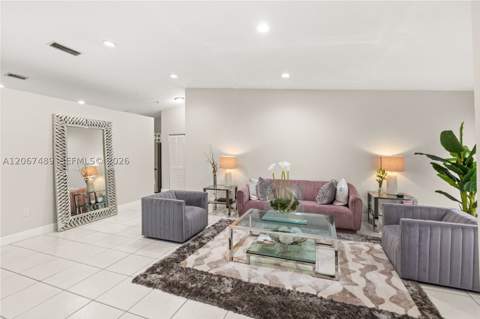 9840 NW 28th Ter, Doral FL - photo 9 of 39
