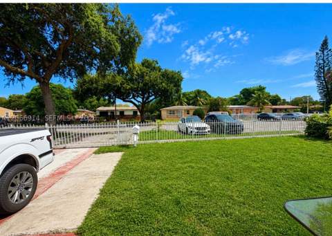 1650 NW 123rd St, North Miami FL - photo 8 of 39