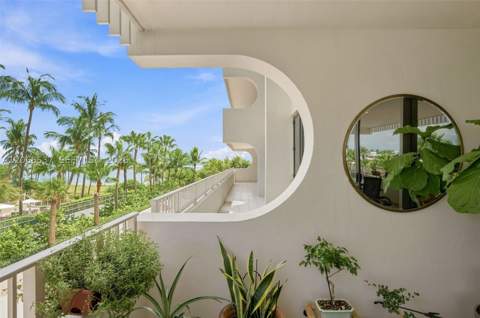 10205 Collins Ave 206, Bal Harbour FL - photo 10 of 37