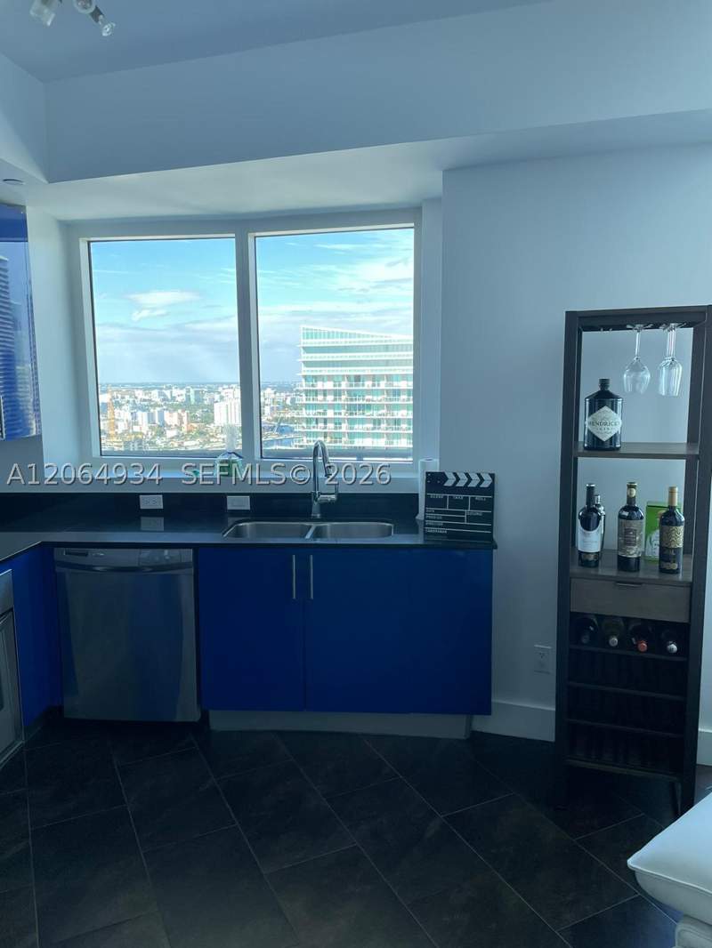 3 bedroom Condominium at 60 SW 13th St 3426, Infinity At Brickell Cond, Miami — photo 2
