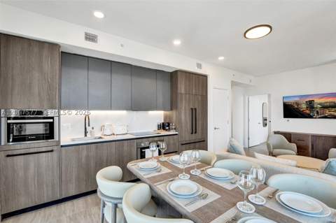580 72 St 1001, Miami Beach FL - photo 6 of 32