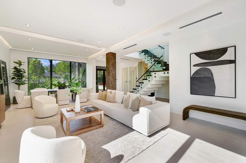 4 bedroom SingleFamilyResidence at 685 NE 81st St, Shore Crest, Miami — photo 5