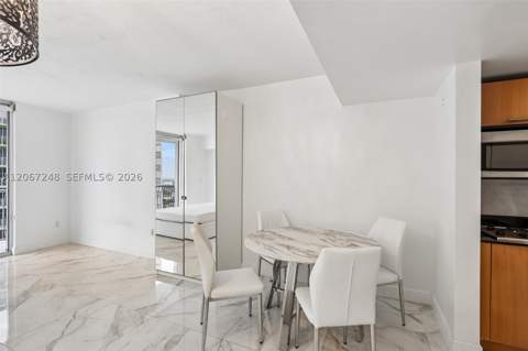 1750 N Bayshore Dr 3207, Miami FL - photo 6 of 32
