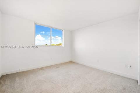 210 Sea View Dr 409, Key Biscayne FL - photo 10 of 16
