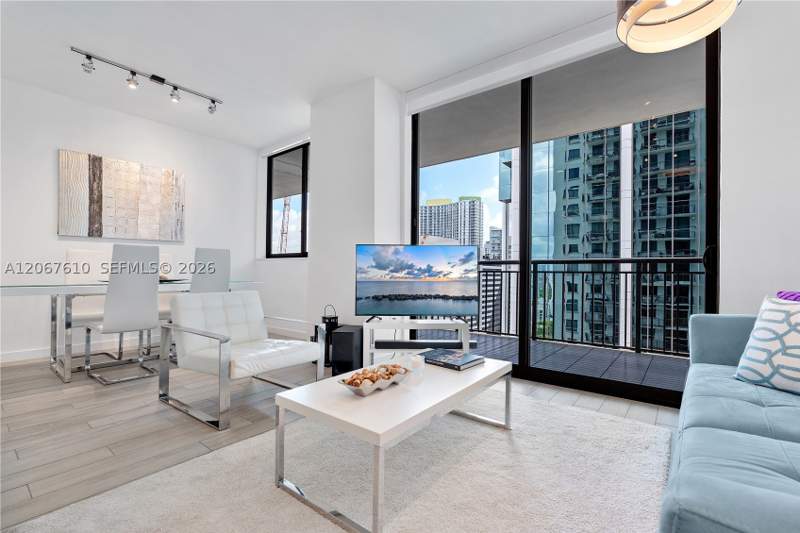 1 bedroom Condominium at 999 SW 1st Ave 2115, Nine At Mary Brickell Vil, Miami — photo 3