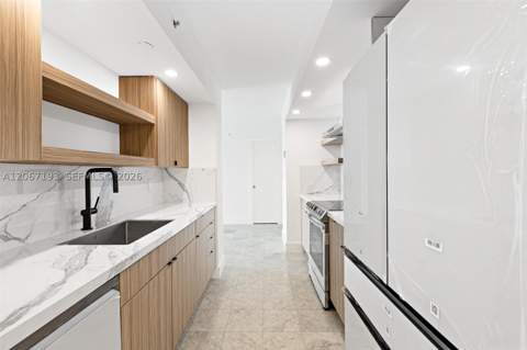 6917 Collins Ave 1009, Miami Beach FL - photo 9 of 21