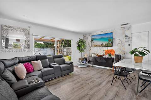 12219 SW 198th Ter, Miami FL - photo 11 of 33