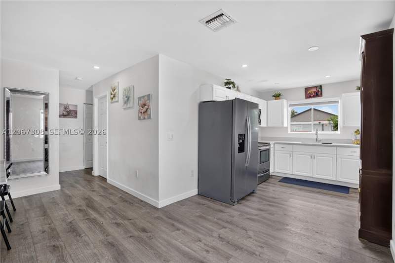 3 bedroom SingleFamilyResidence at 12219 SW 198th Ter, Oak Park Estates Sec 2, Miami — photo 5
