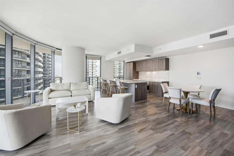 3 bedroom Condominium at 801 S Miami Ave 3101, 801 SMA RESIDENCES CONDO, Miami — photo 3