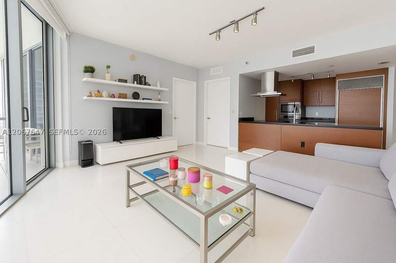 2 bedroom Condominium at 495 Brickell Ave 5104, Icon Brickell No Two, Miami — photo 4