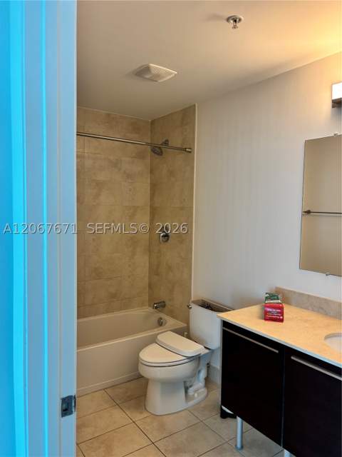 1900 N Bayshore Dr 4011, Miami FL - photo 14 of 16