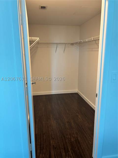 1900 N Bayshore Dr 4011, Miami FL - photo 8 of 16