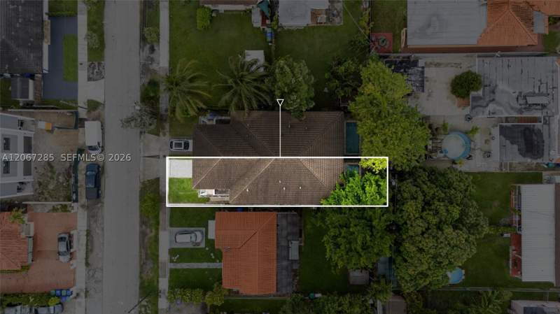 3 bedroom Townhouse at 2784 SW 34th Ave, Silver Bluff Gardens, Miami — photo 3