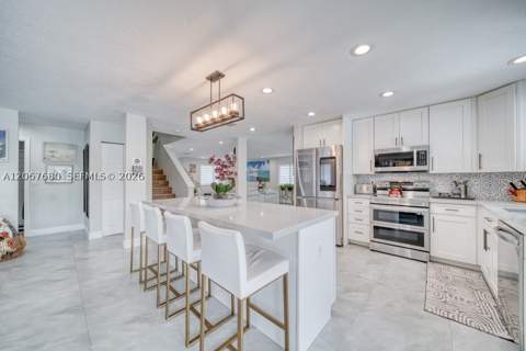 8611 SW 207th Ter, Cutler Bay FL - photo 13 of 46