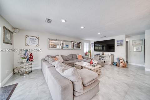 8611 SW 207th Ter, Cutler Bay FL - photo 19 of 46