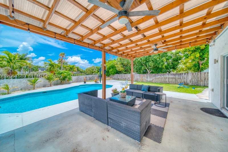 4 bedroom SingleFamilyResidence at 8611 SW 207th Ter, Centennial Sec 3, Cutler Bay — photo 5