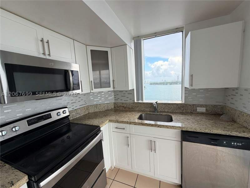 2 bedroom Condominium at 7601 E Treasure Dr 2220, The Grandview Palace Cond, North Bay Village — photo 3