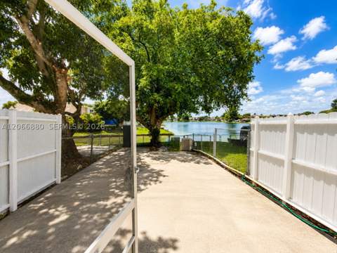 1720 W 75th St, Hialeah FL - photo 10 of 25