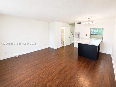 1720 W 75th St, Hialeah FL - photo 7 of 25