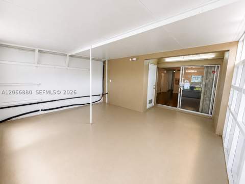 1720 W 75th St, Hialeah FL - photo 8 of 25