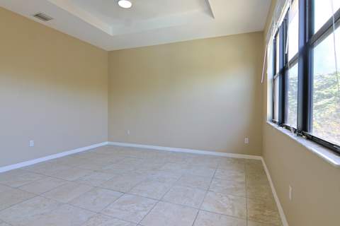 634 NE 193rd Terrace, Miami FL - photo 12 of 28