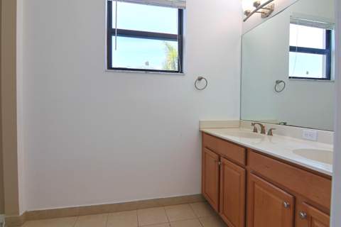 634 NE 193rd Terrace, Miami FL - photo 13 of 28