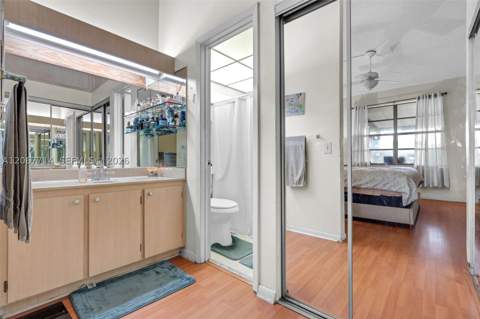 6760 NW 186th Ter, Hialeah FL - photo 15 of 34