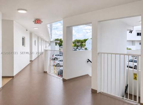 5611 W 25th Ct 8A, Hialeah FL - photo 6 of 16
