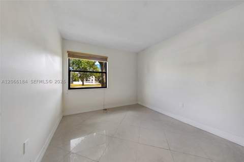 9405 Fontainebleau Blvd 112, Miami FL - photo 10 of 44