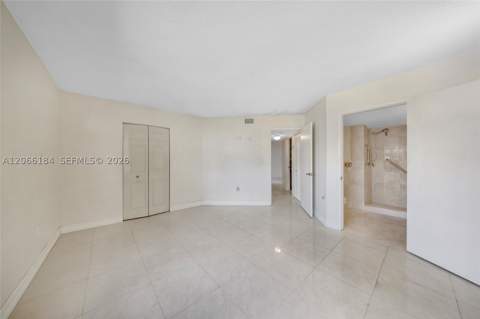 9405 Fontainebleau Blvd 112, Miami FL - photo 15 of 44