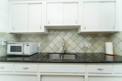 6250 NW 41st St, Virginia Gardens FL - photo 19 of 29