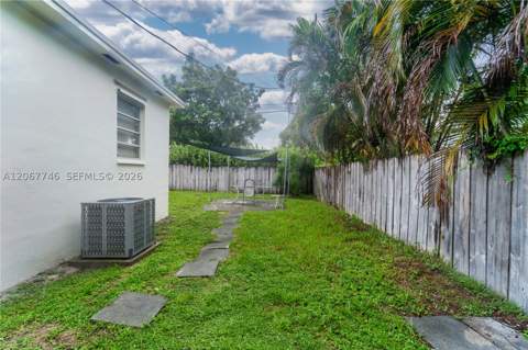 6250 NW 41st St, Virginia Gardens FL - photo 24 of 29