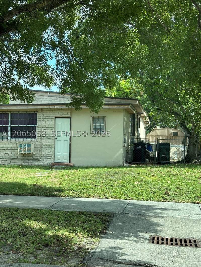 5 bedroom SingleFamilyResidence at 1300 SW 58th Ave, Sylvania Heights Resub, West Miami — photo 3