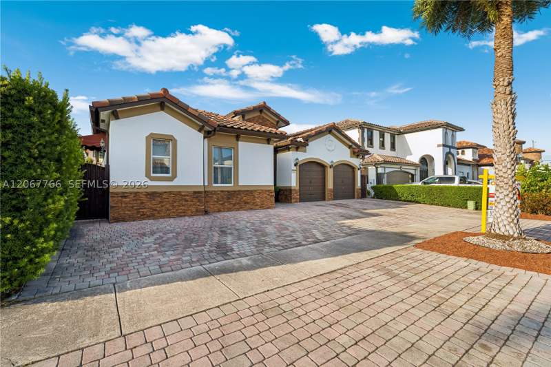 4 bedroom SingleFamilyResidence at 14441 SW 22nd Ter, Mansions At Sion, Miami — photo 4